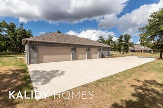 1679 Kalidy Dr in Choctaw, OK - Building Photo - Building Photo
