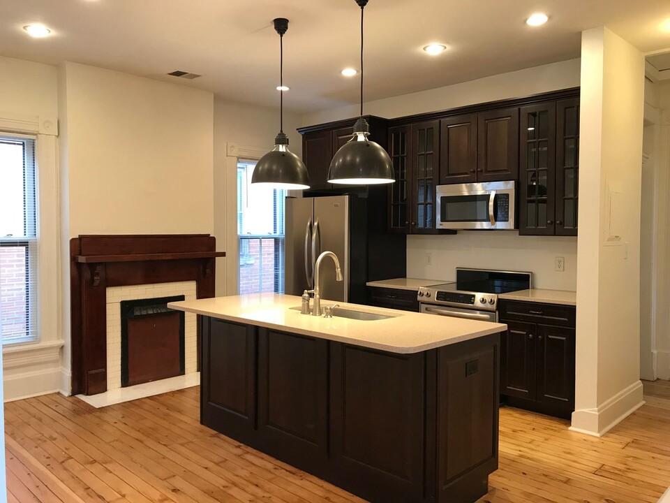 77-77.5-775 Price Ave in Columbus, OH - Building Photo