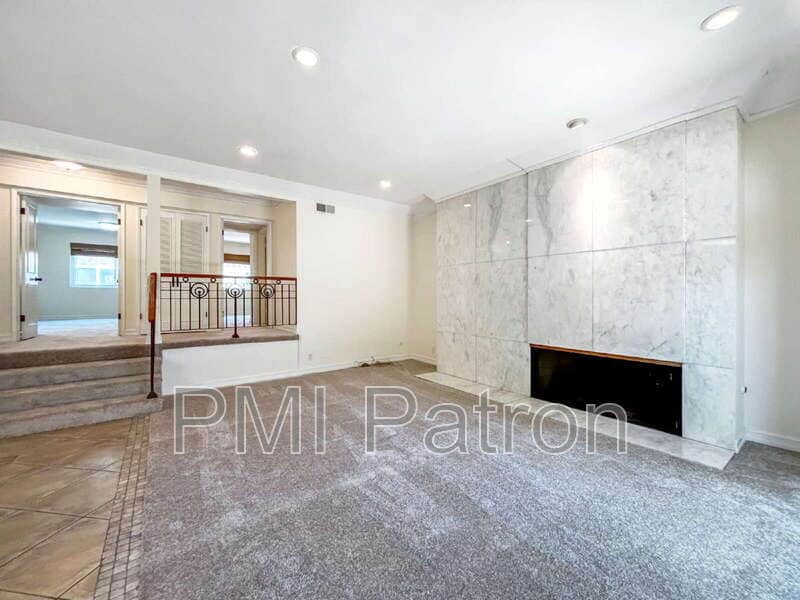 926 Palo Verde Ave in Long Beach, CA - Building Photo