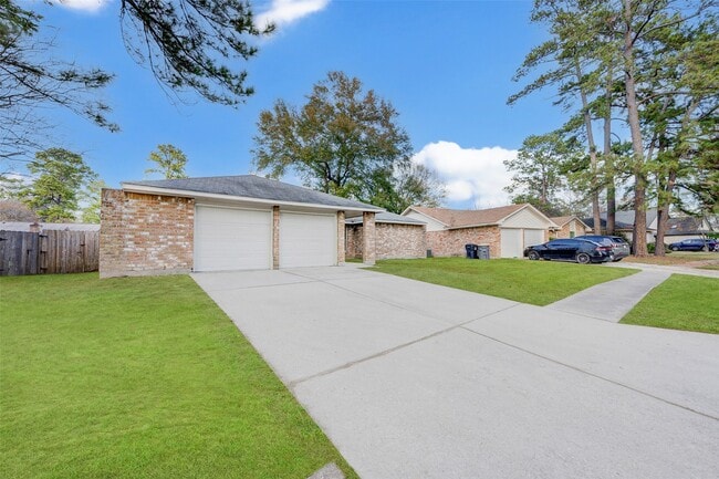 5211 Sweetwind Ln in Spring, TX - Building Photo - Building Photo