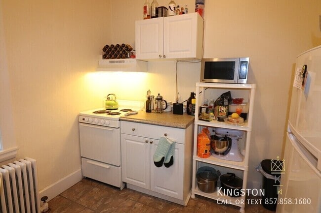 122 Babcock St in Brookline, MA - Building Photo - Building Photo