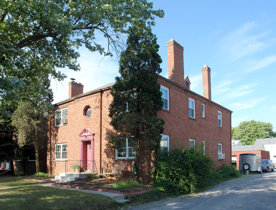 1537 Ashland Ave in Columbus, OH - Building Photo