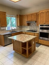 845 Densmore Way in Folsom, CA - Building Photo - Building Photo