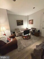 4925 Cedar Ave in Philadelphia, PA - Building Photo