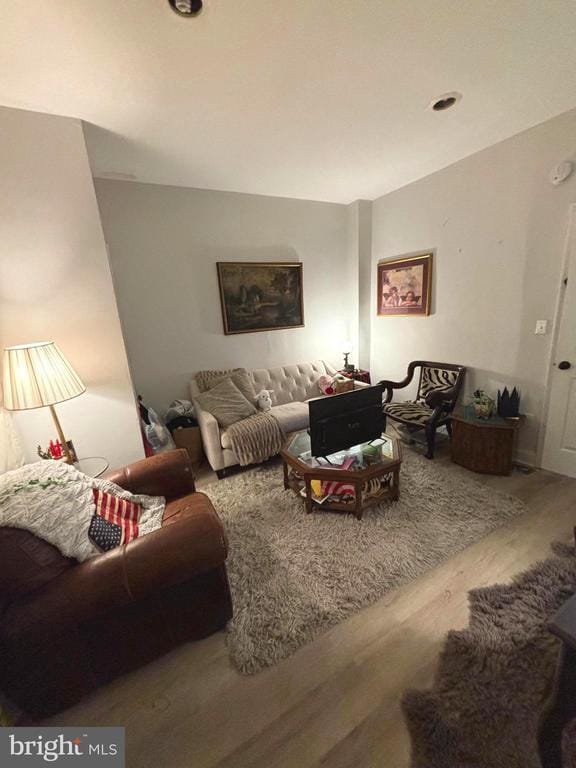 property at 4925 Cedar Ave