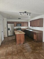 1152 W McMillan St in Tucson, AZ - Building Photo