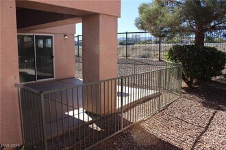 733 Chase Tree St in Las Vegas, NV - Building Photo - Building Photo