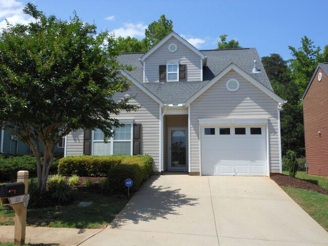321 Robin Helton Dr