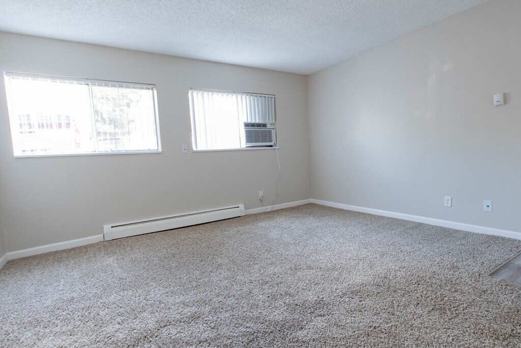 Lamar Village Apartments in Arvada, CO