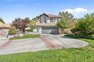 2932 Whalers Cove Cir in Las Vegas, NV - Building Photo - Building Photo