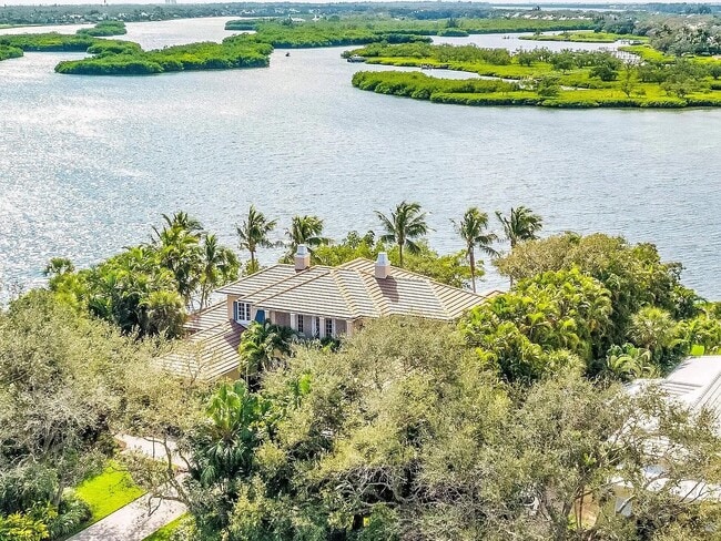 property at 120 Estuary Cir