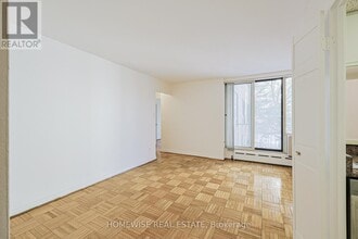 485 Kingston Rd in Toronto, ON - Building Photo - Building Photo