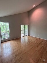 12158 Penderview Terrace in Fairfax, VA - Building Photo - Building Photo