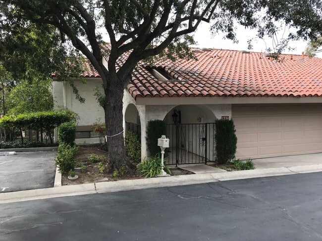 property at 637 Arroyo Oaks Dr