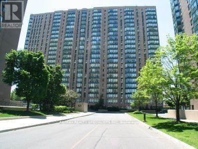 155-155 Hillcrest Ave in Mississauga, ON - Building Photo