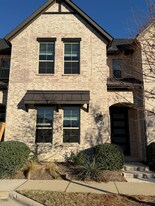 12976 Jk Ojha St in Farmers Branch, TX - Building Photo