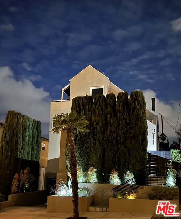 311 Hill St in Santa Monica, CA - Foto de edificio - Building Photo