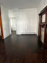 918 W Marshall St, Unit 1 in Norristown, PA - Building Photo - Building Photo