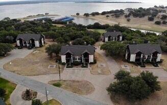 26035 Heartwood Dr in Whitney, TX - Building Photo