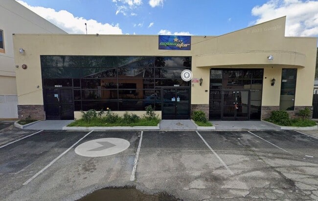 1470 W Holt Ave, Unit Retail