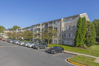 Centre at Silver Spring in Silver Spring, MD - Foto de edificio - Building Photo