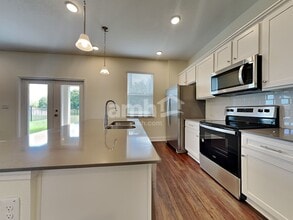 27257 St Andrews Ave in Wesley Chapel, FL - Building Photo - Building Photo