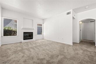 1706 N Jones Blvd in Las Vegas, NV - Building Photo - Building Photo