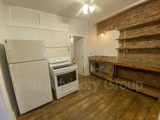 524 Market St in Osage City, KS - Building Photo - Building Photo