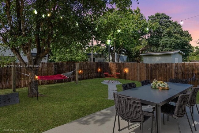 919 NW 49th St in Miami, FL - Building Photo - Building Photo
