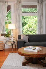 926 SE 15th Ave in Portland, OR - Building Photo - Building Photo