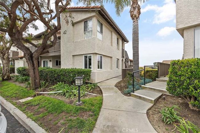 42 Corniche Dr in Dana Point, CA - Building Photo - Building Photo