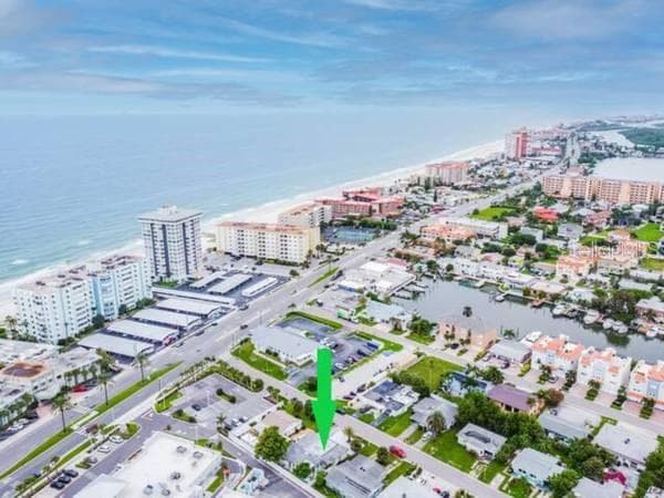 113 174TH Ave E in Redington Shores, FL - Building Photo - Building Photo