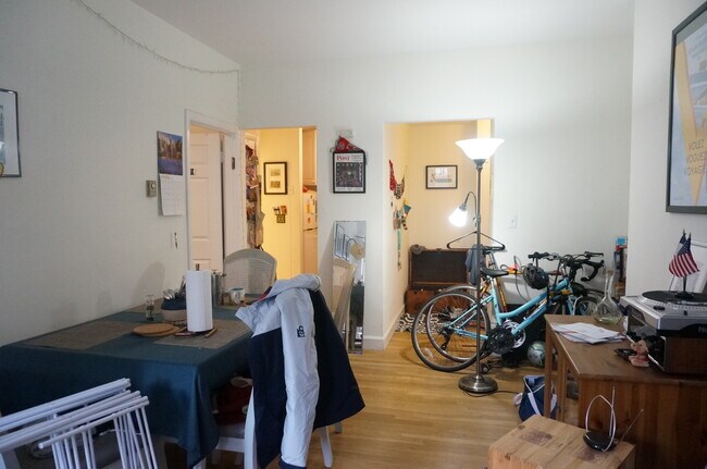 529 Beacon St, Unit 18 in Boston, MA - Foto de edificio - Building Photo