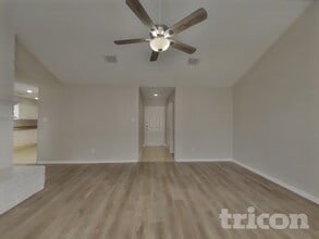 14218 Overbrook Ln in Houston, TX - Building Photo - Building Photo