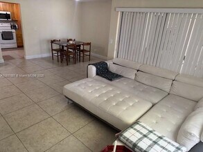 3817 Cocoplum Cir in Coconut Creek, FL - Building Photo - Building Photo