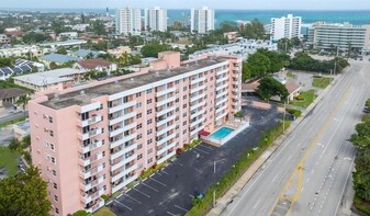 3201 NE 14th Street Causeway, Unit 101 in Pompano Beach, FL - Building Photo