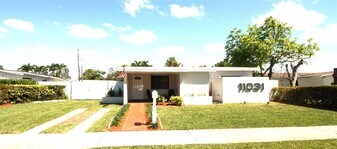 11031 SW 43rd St in Miami, FL - Building Photo