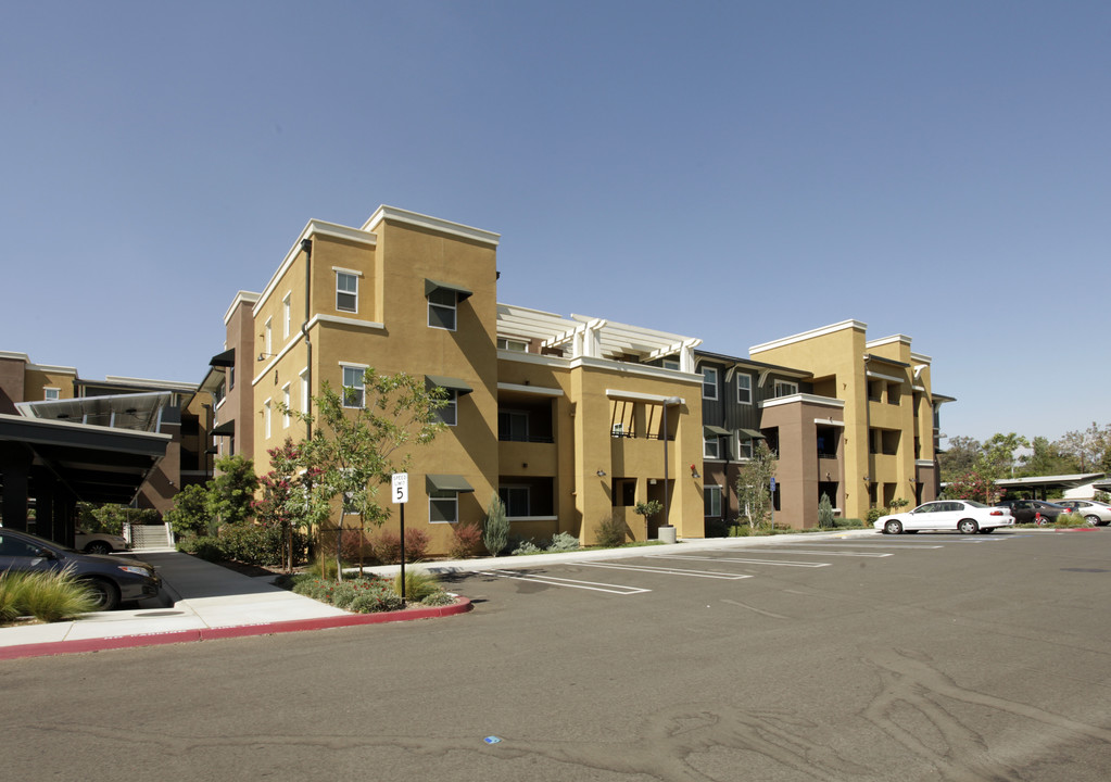 Courier Place Apartment Homes in Claremont, CA - Building Photo