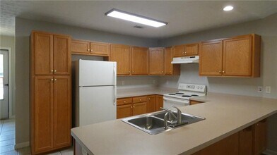 3993 Hidden Hollow Dr in Gainesville, GA - Building Photo - Building Photo