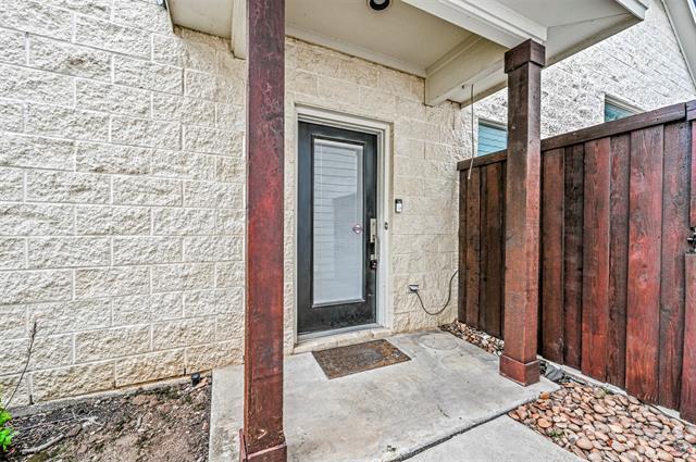 2556 Wedglea Dr in Dallas, TX - Building Photo - Building Photo
