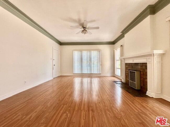 property at 860 S Berendo St