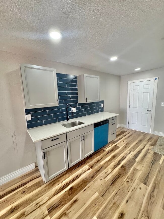 property at 432 E Beech St