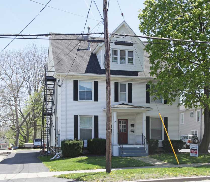 14 Lake Street in Leroy, NY - Building Photo