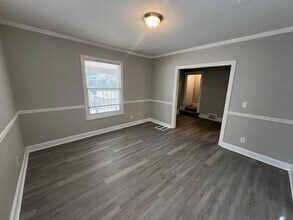 3427 Brooklyn Ave in Kansas City, MO - Building Photo - Building Photo