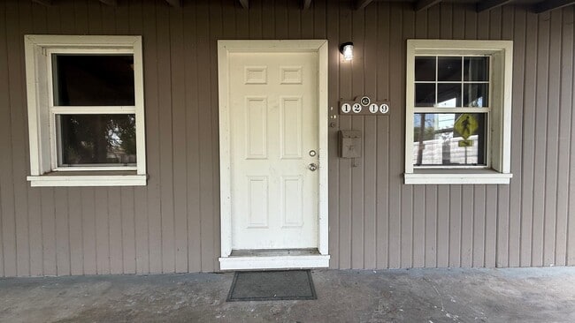 1219 N Stevenson St in Visalia, CA - Building Photo - Building Photo