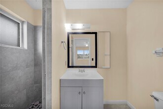 4824 Lucaya Dr in Cape Coral, FL - Building Photo - Building Photo