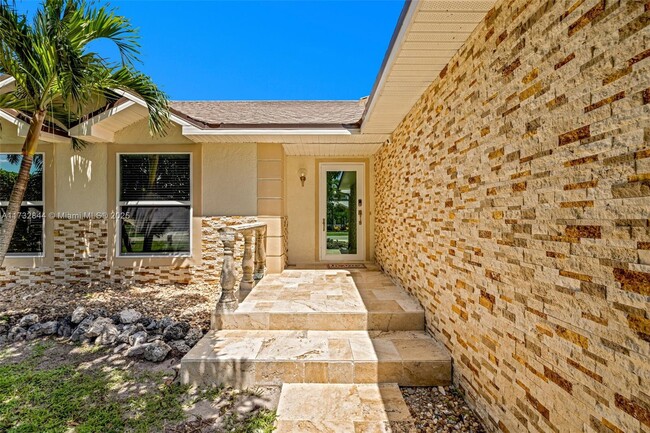 1318 Bayport Ave in Marco Island, FL - Building Photo - Building Photo