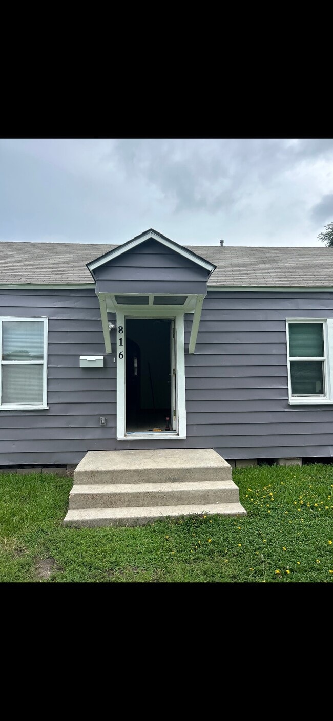 property at 816 16th Ave N