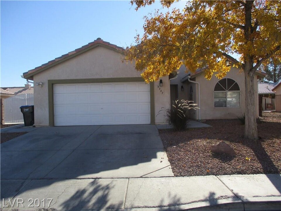 3727 Alderwood Dr in North Las Vegas, NV - Building Photo