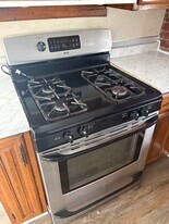 3427 Lee Rd, Unit 12 in Cleveland, OH - Building Photo
